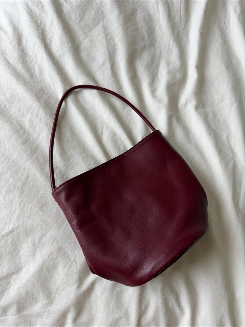 Matisse Vancouver Bucket Bag in Wine - Picture 2 of 11